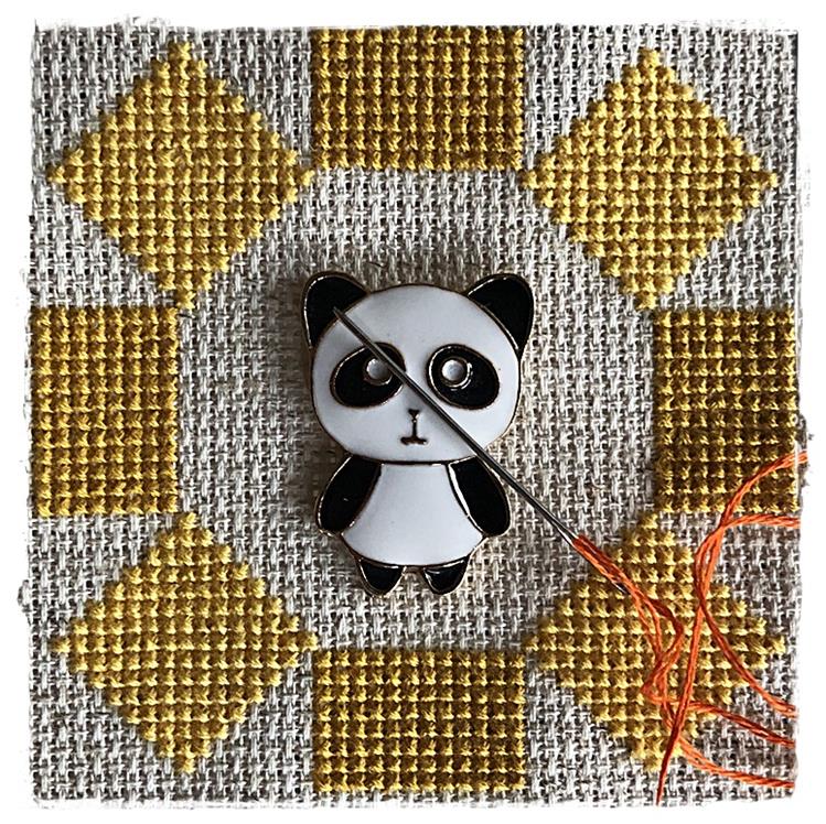 Magnetic Needle Minder Panda